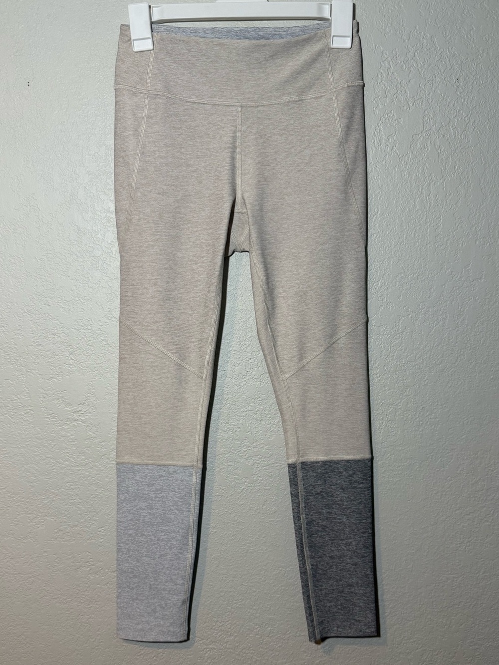 Outdoor Voices- Tri-color Dipped Oatmeal Grey/Gray Active/Athletic Leggings Sz.S